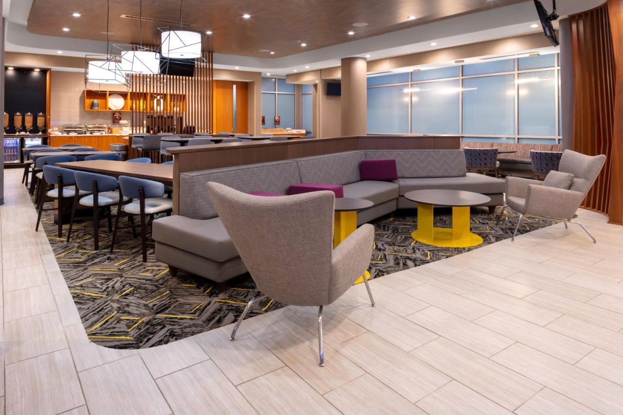 Springhill Suites Kansas City Airport Exteriör bild