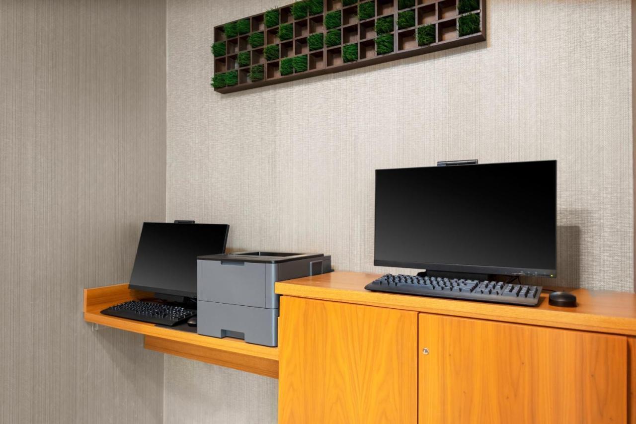 Springhill Suites Kansas City Airport Exteriör bild