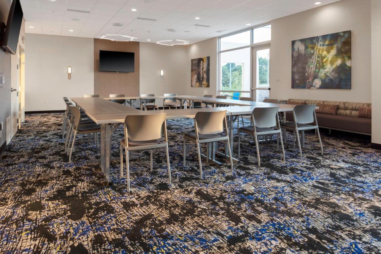 Springhill Suites Kansas City Airport Exteriör bild