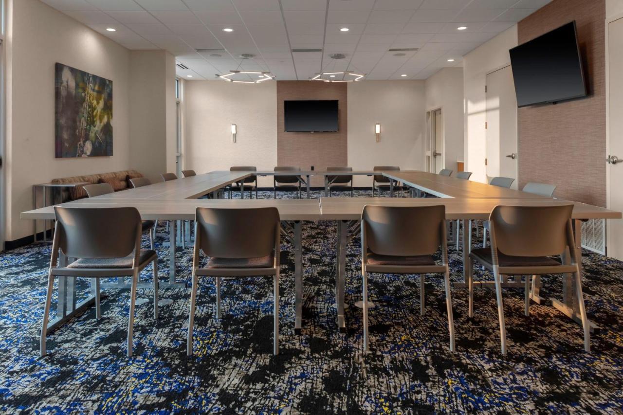 Springhill Suites Kansas City Airport Exteriör bild