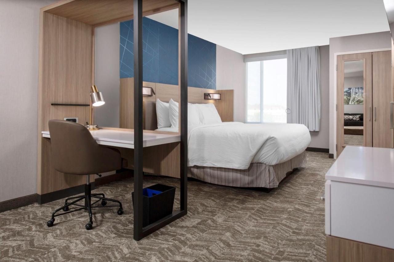 Springhill Suites Kansas City Airport Exteriör bild